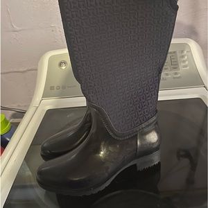 Tommy Hilfiger boots